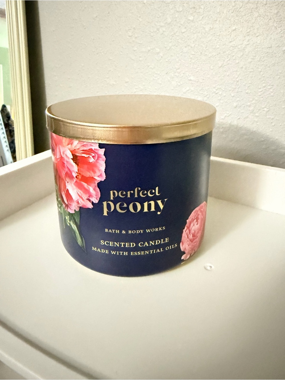 Bath & Body Works Perfect Peony Scented Candle